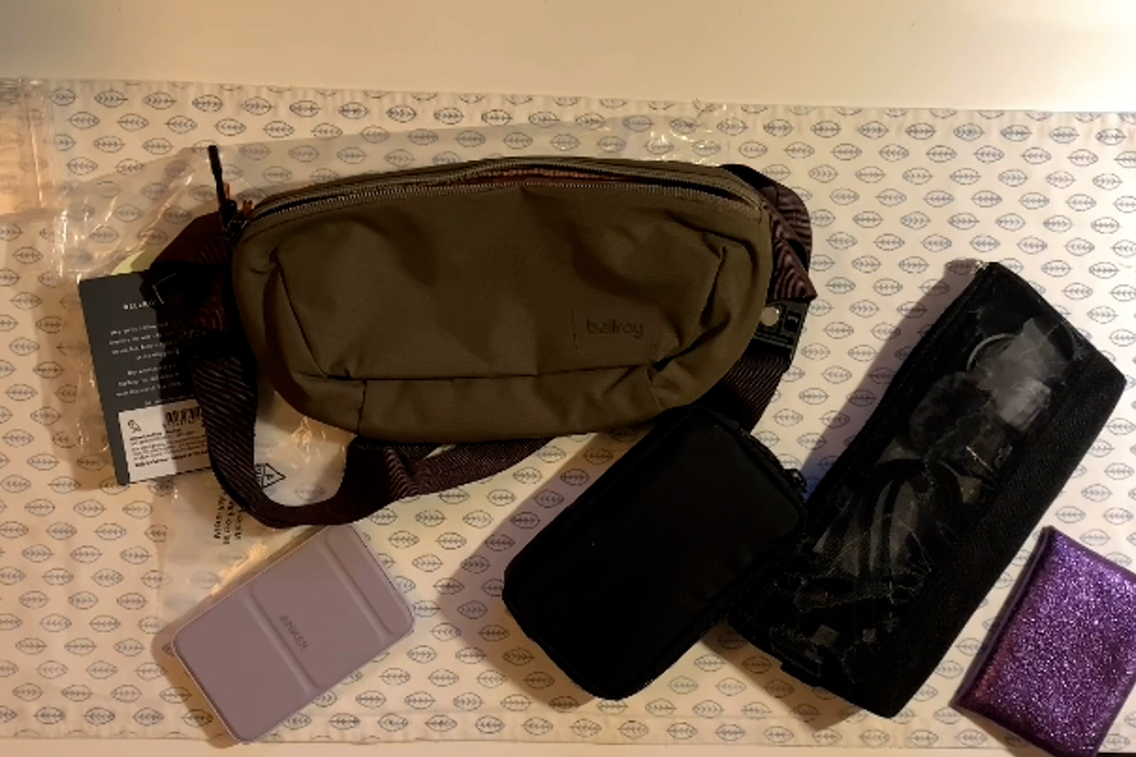 발로 찍은 벨로이 래인웨이 벨트 백 리뷰 (Bellroy Laneway Belt Bag)